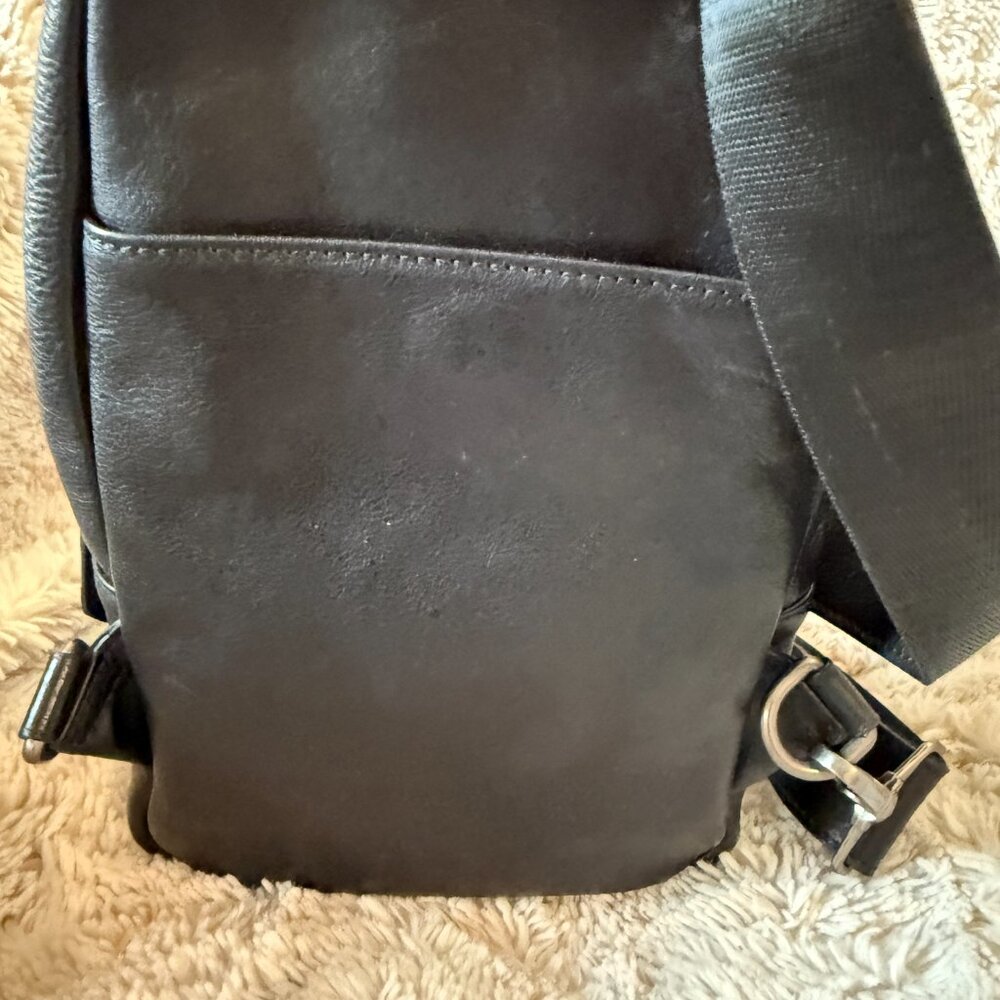 Black pebbled leather sling bag silver studs - Picture 3 of 7